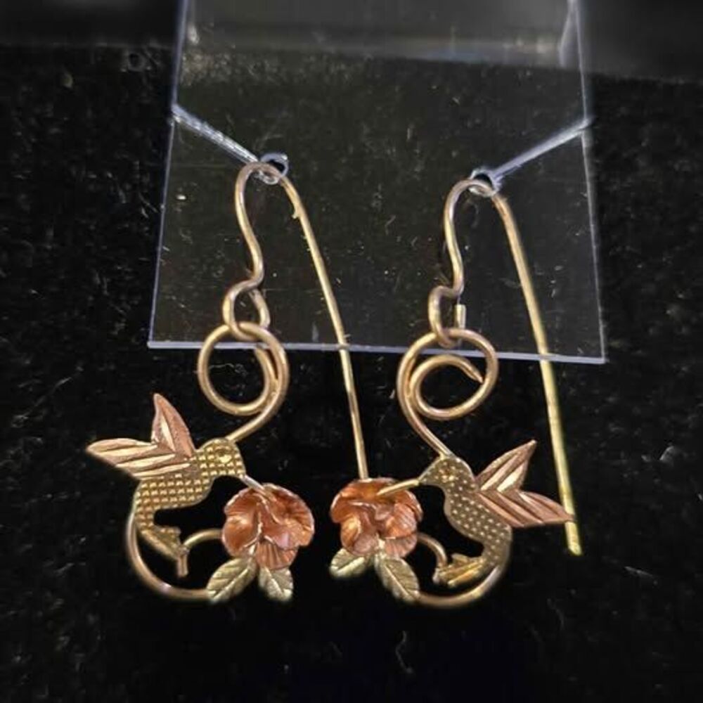 Preloved 10k black hills gold hummingbird earrings